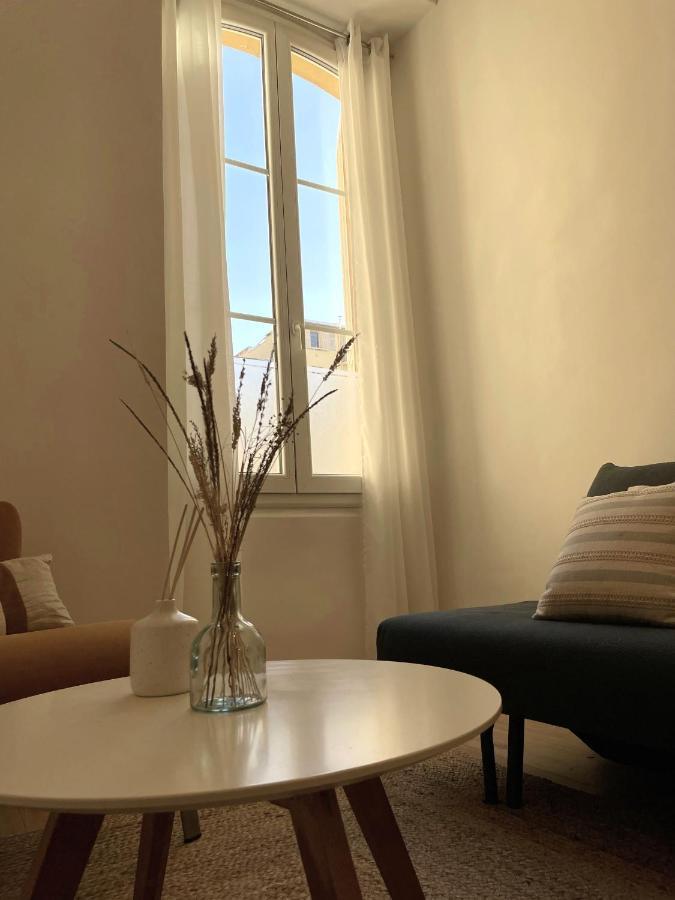 Cozy One Bedroom Apartment-City Center Ницца Экстерьер фото